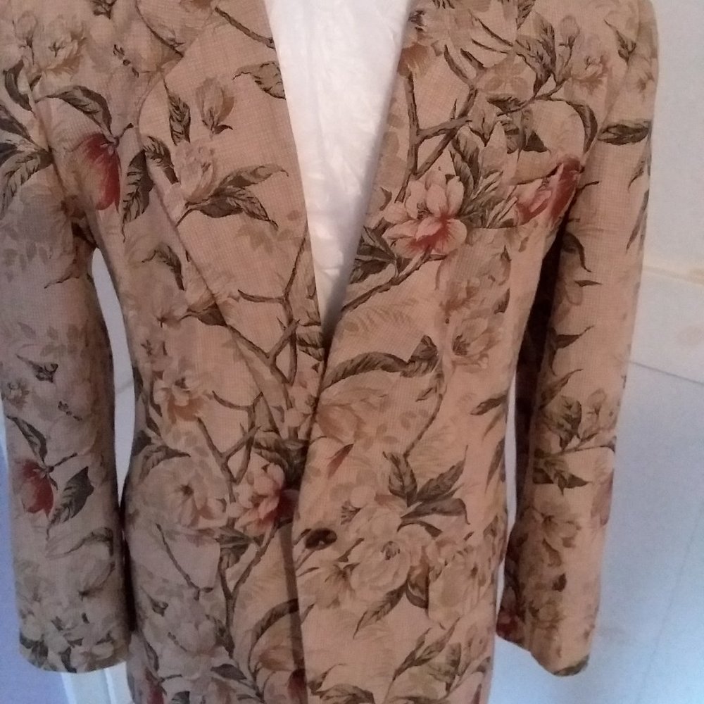 Ladies Jacket - Picture 4 of 4